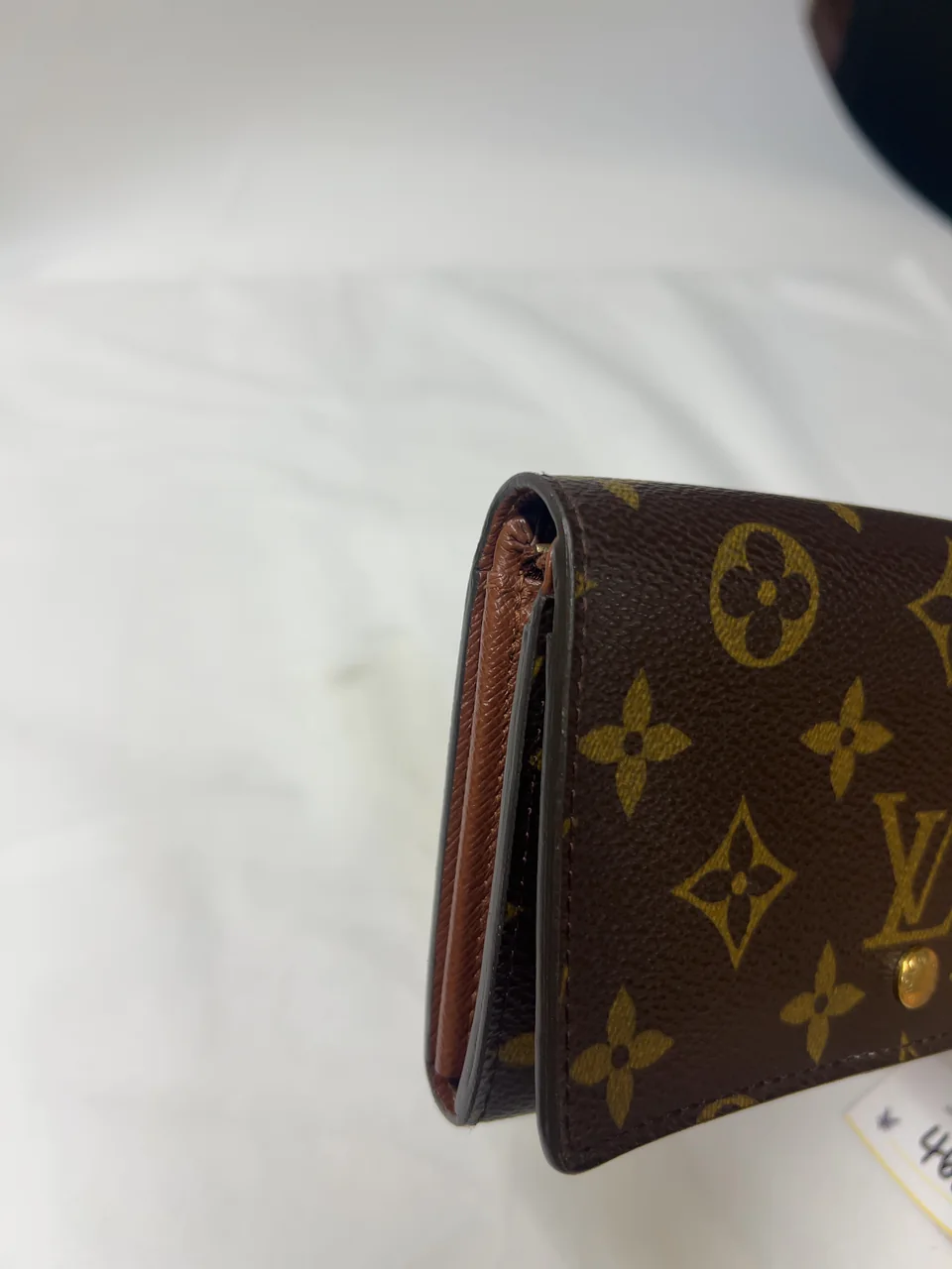 AY-19 156-5 LOUIS VUITTON view 5