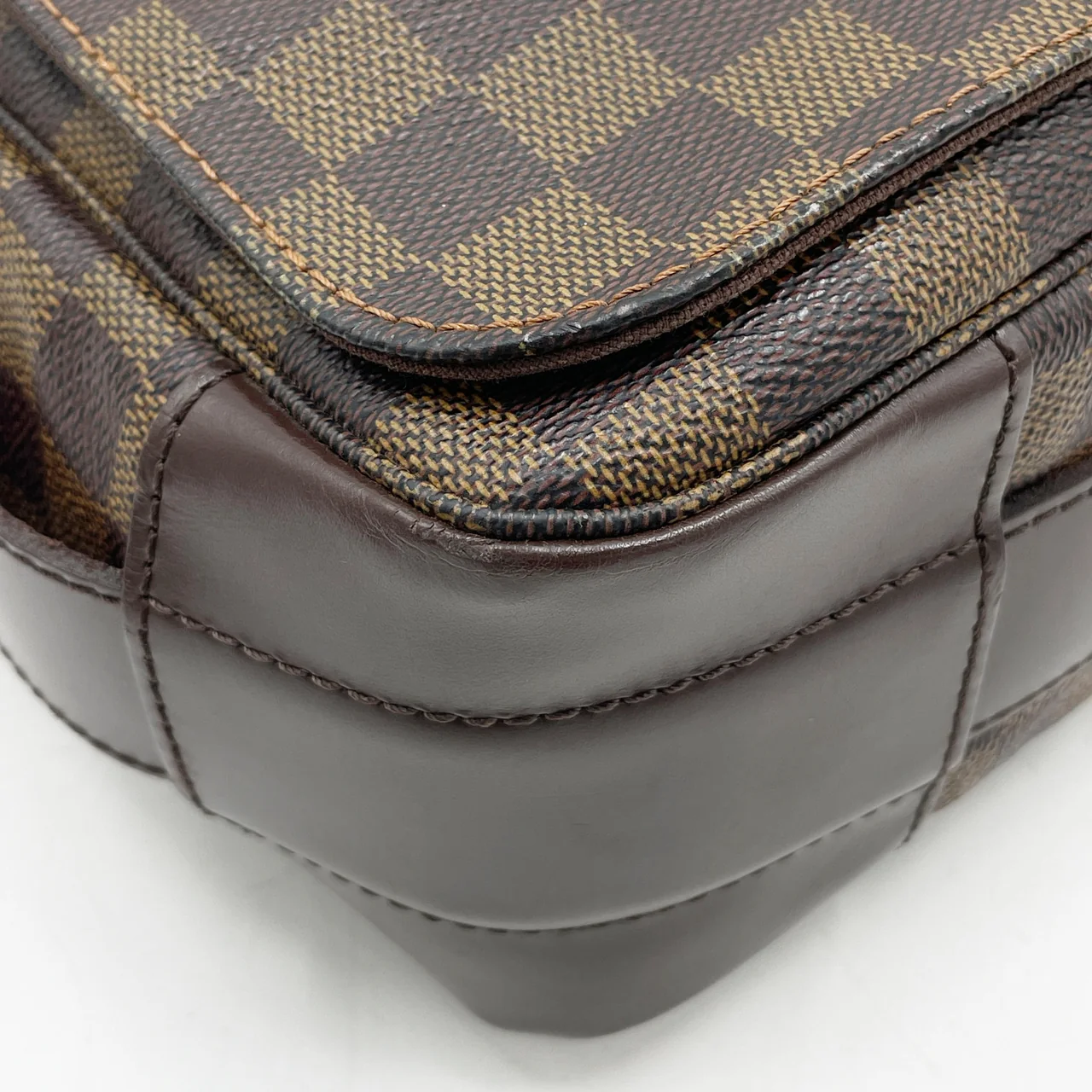 LV DAMIER BASTILLE view 5