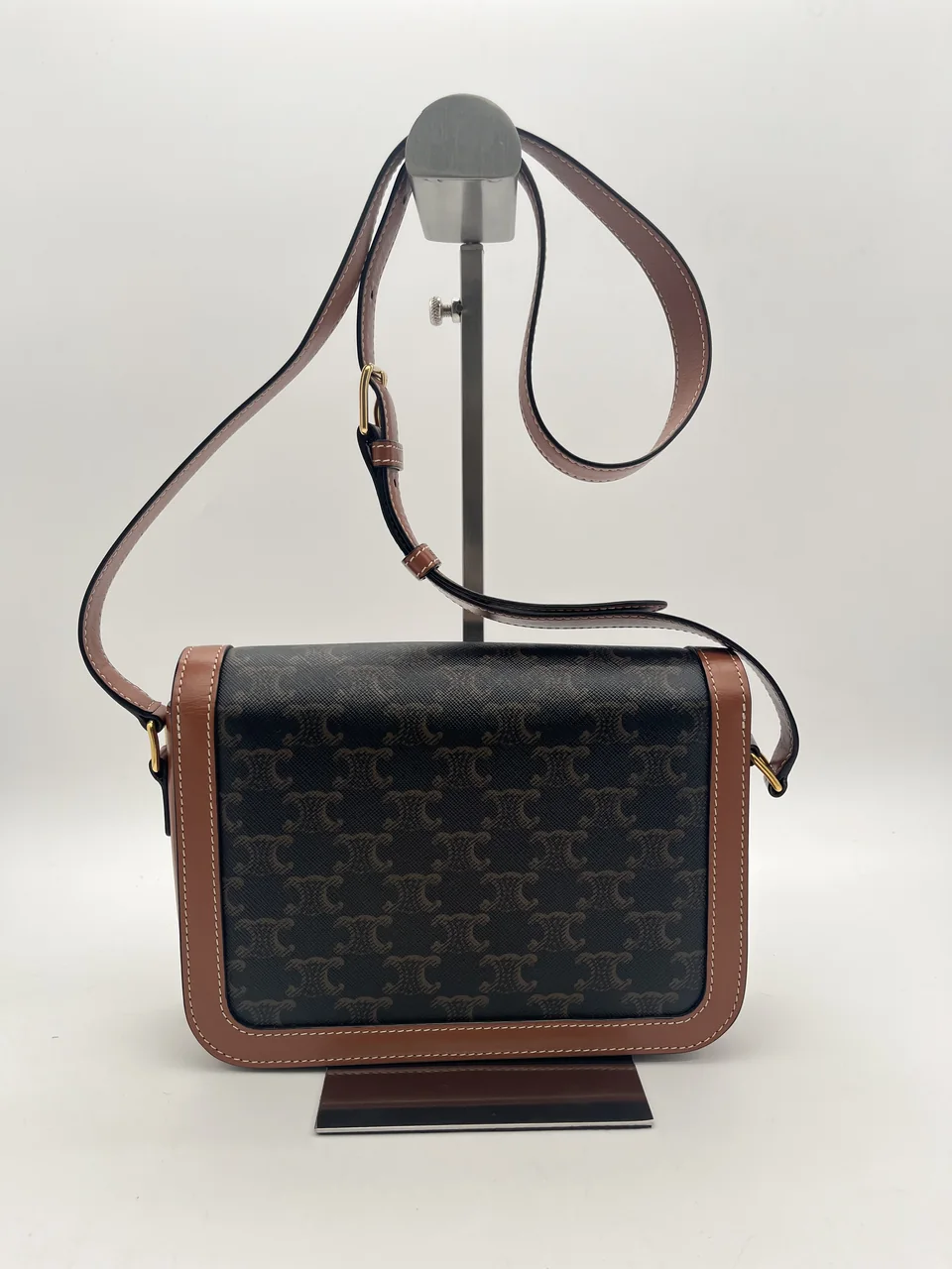 CELINE TRIOMPHE SHOULDER BAG view 2