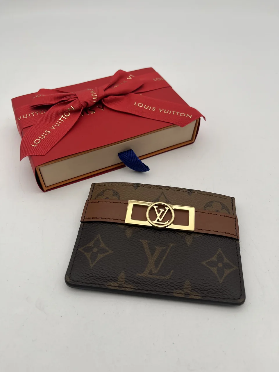 LV MONOGRAM REVERSE PORTE CARTES DAUPHINE view 10