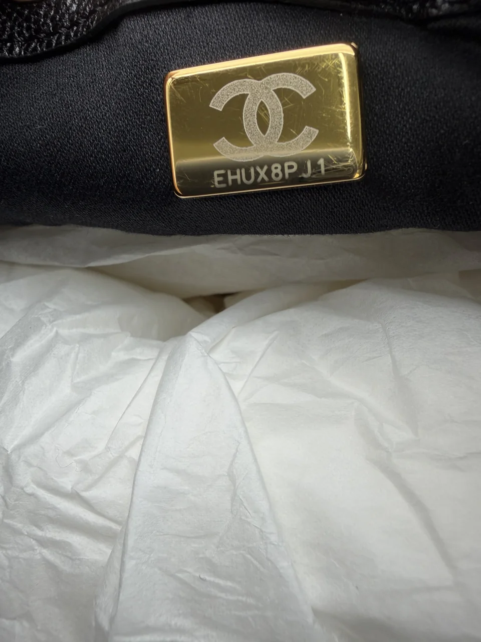 CHANEL CAVIAR 25 SMALL CHAIN SHOULDER BAG view 9