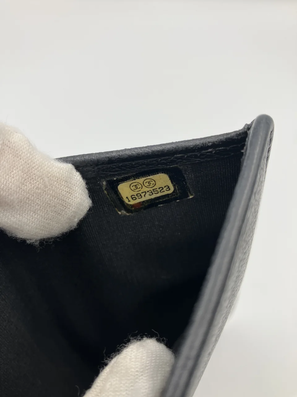 CHANEL CAMELLIA BIFOLD WALLET (16 SERIAL CODE) view 14