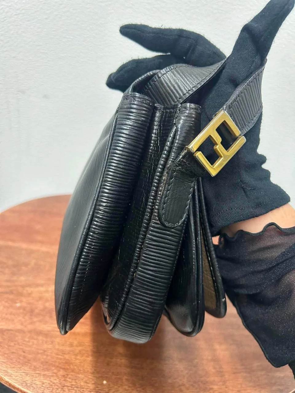 FENDI ZUCCA SHOULDER BAG (BLACK) view 4