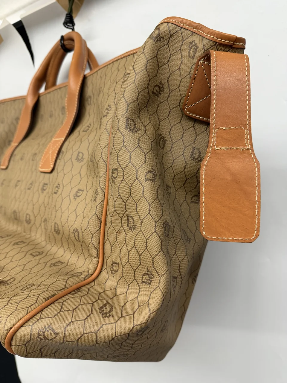 DIOR BAG hover