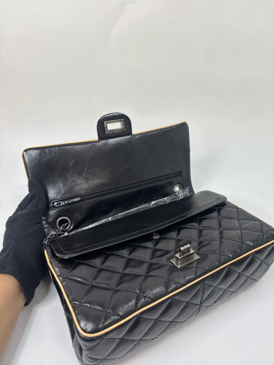 CHANEL 2.55 view 7