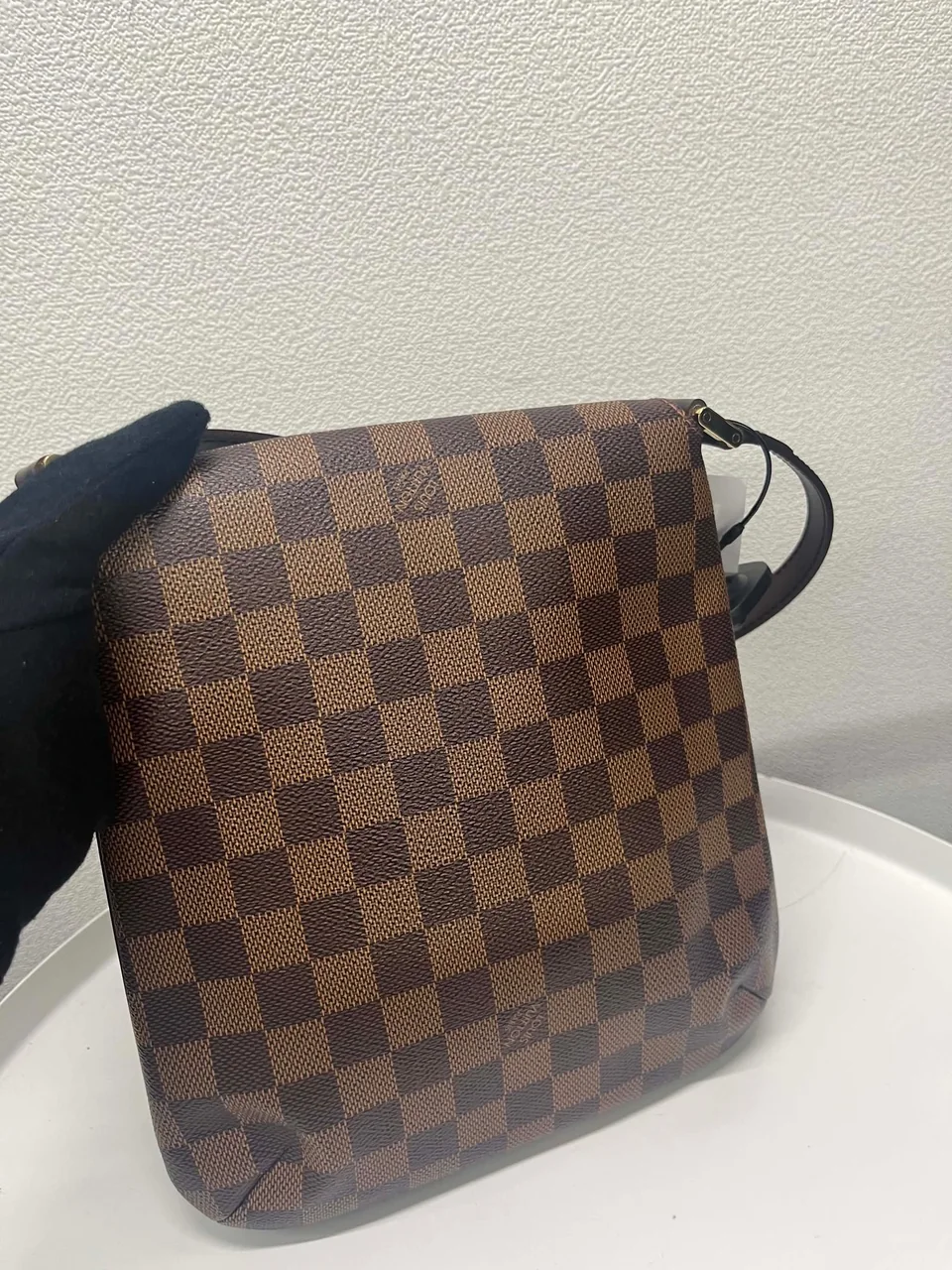 LV DAMIER MUSETTE TANGO LONG view 5