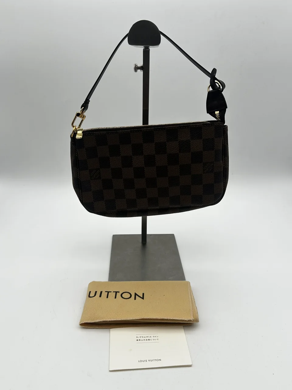 LV DAMIER POCHETTE ACCESOIRE