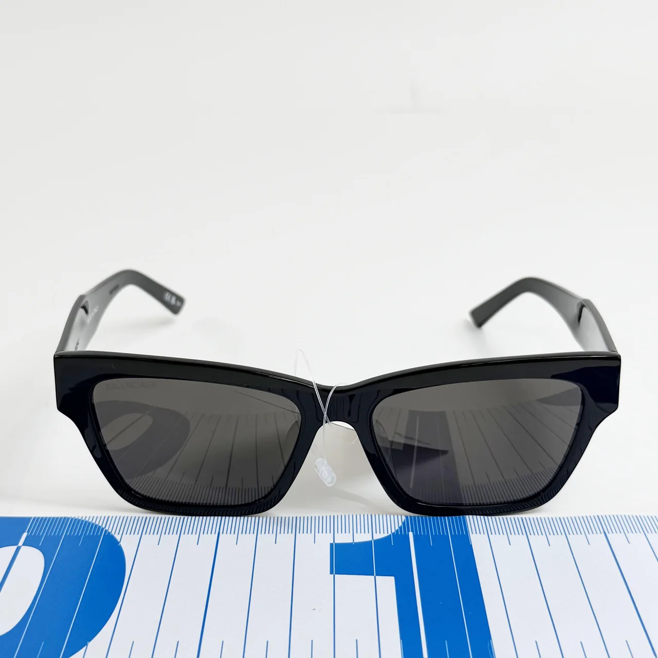 BALENCIAGA SUNGLASSES hover
