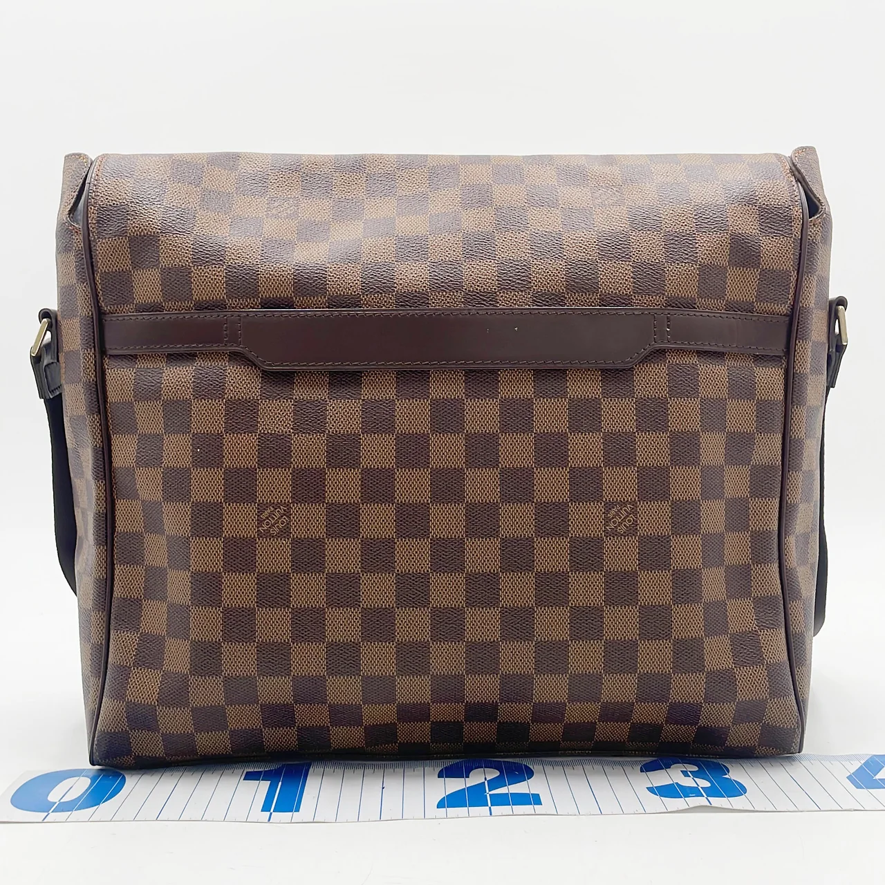 LV DAMIER BASTILLE view 11