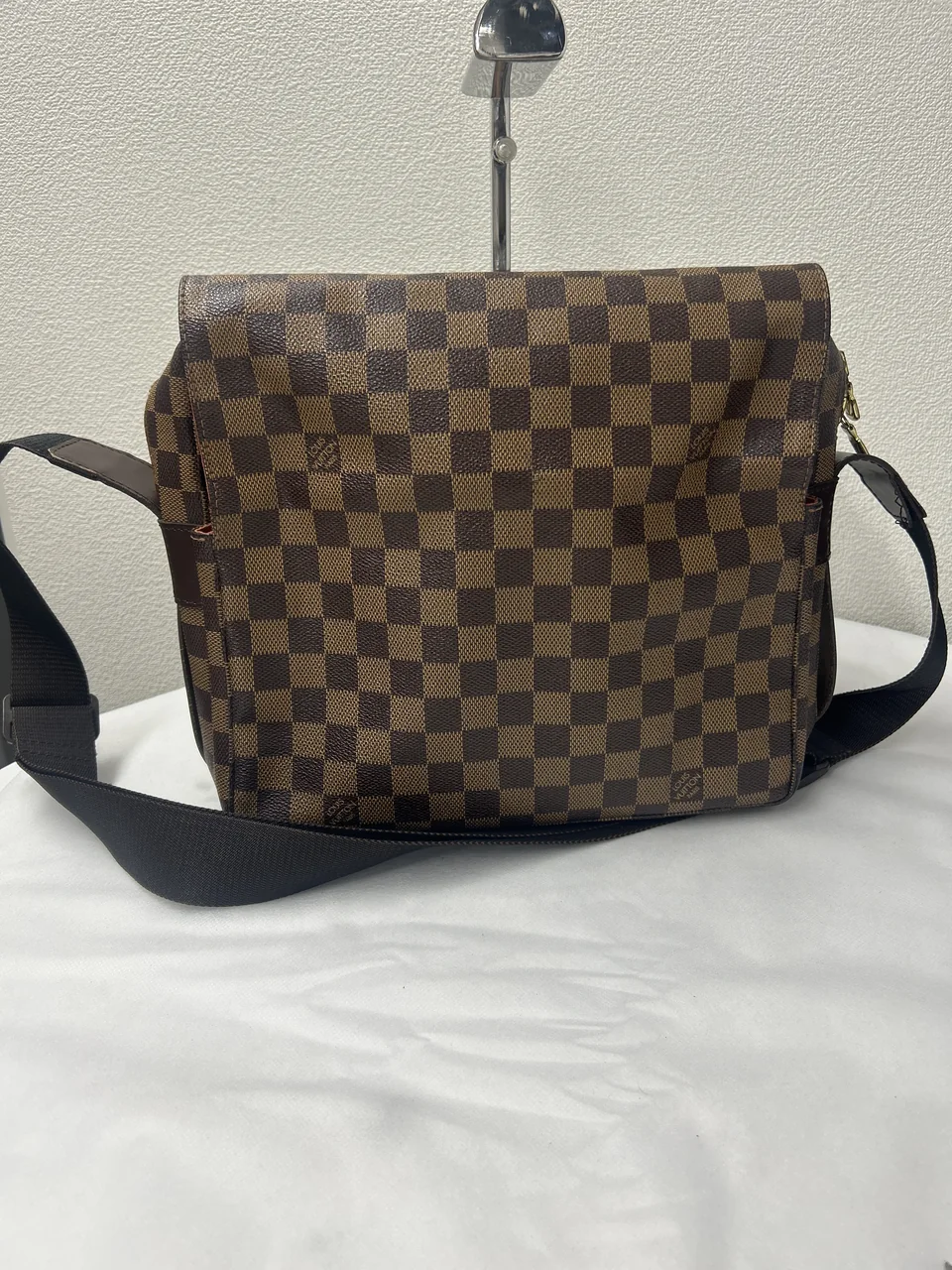 LV DAMIER NAVIGLIO view 11