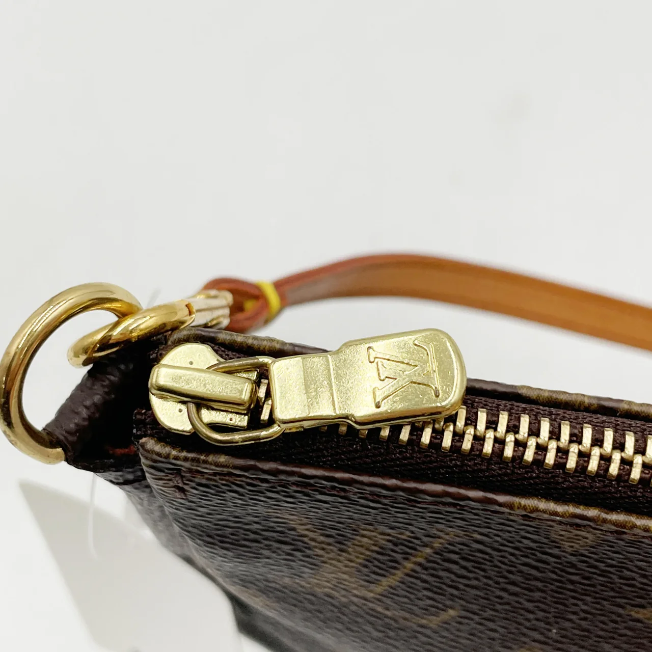 LV MONOGRAM POCHETTE ACCESSOIRE view 8