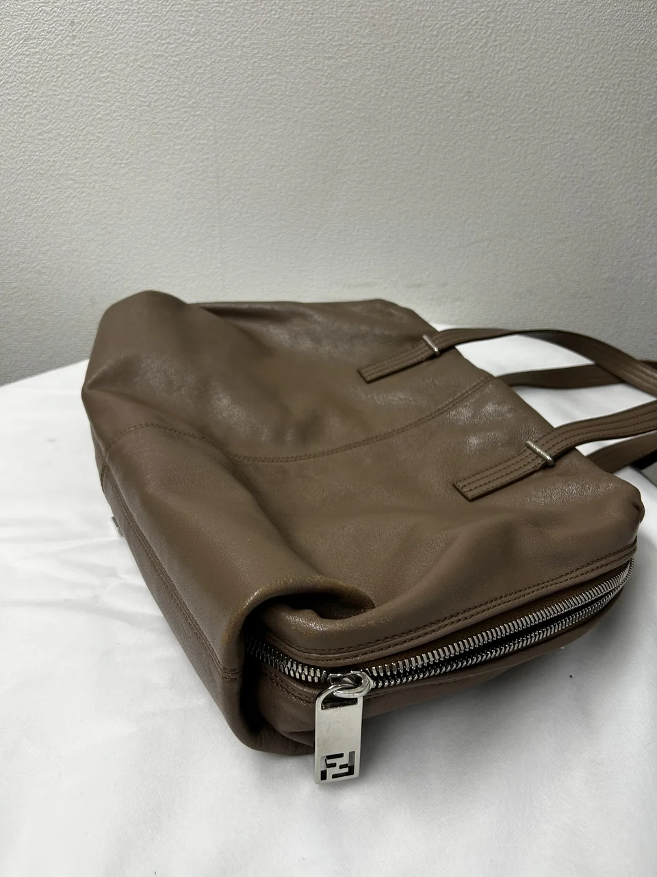 FENDI UNZIPPED TOTE BAG view 2