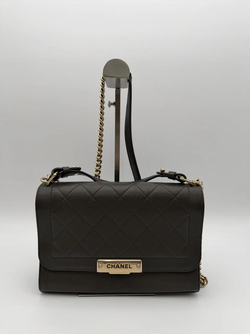CHANEL MATELASSE CLICK LABEL BAG