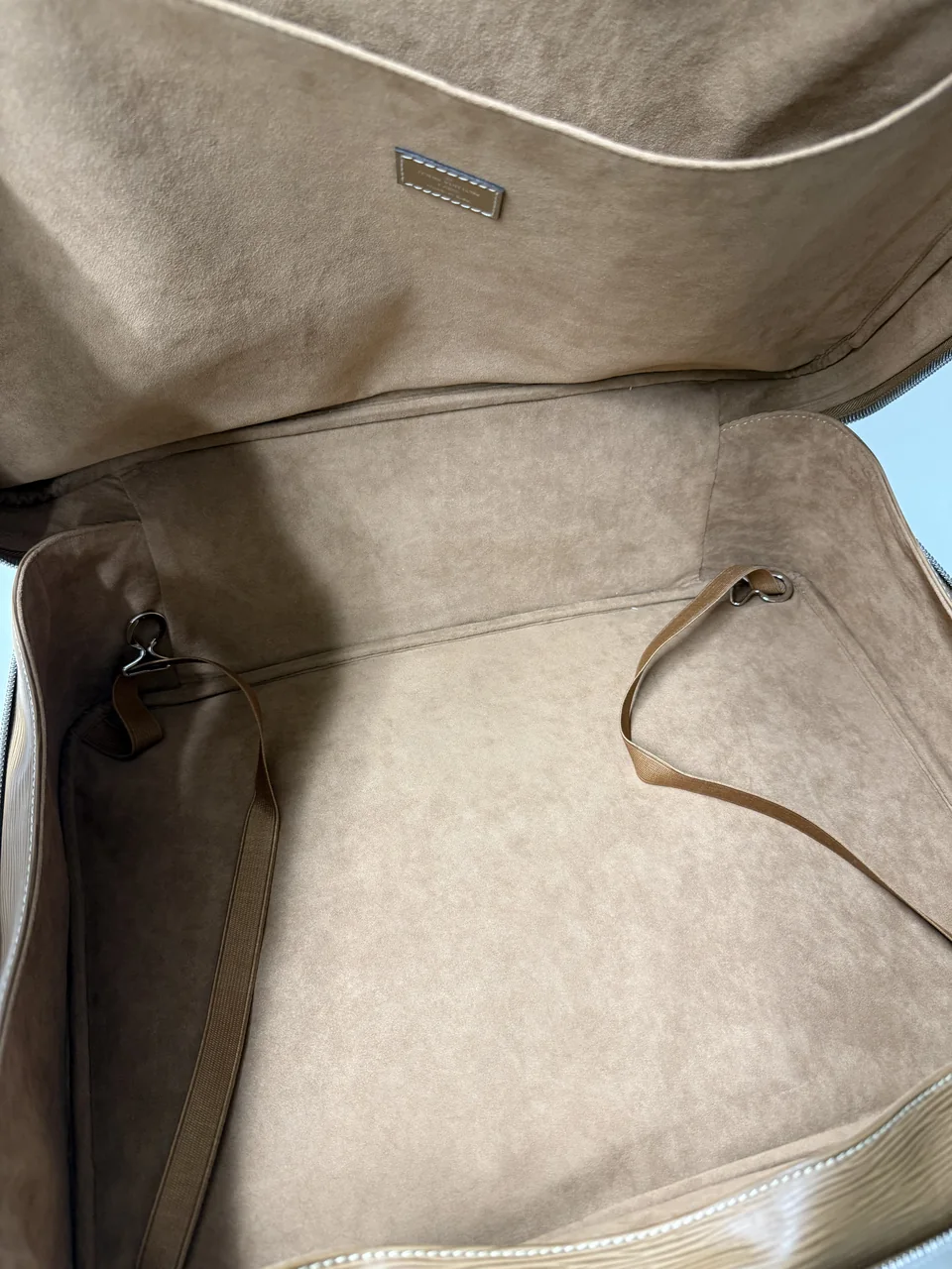 LV EPI SIRIUS 45 (BROWN) view 10