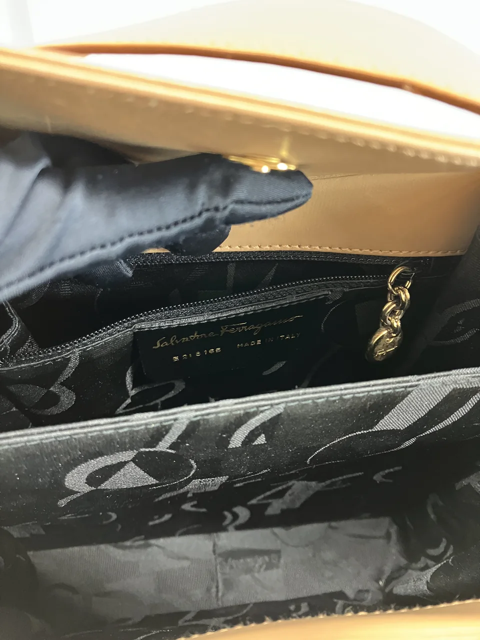 SALVATORE FERRAGAMO GANCINI BAG view 6