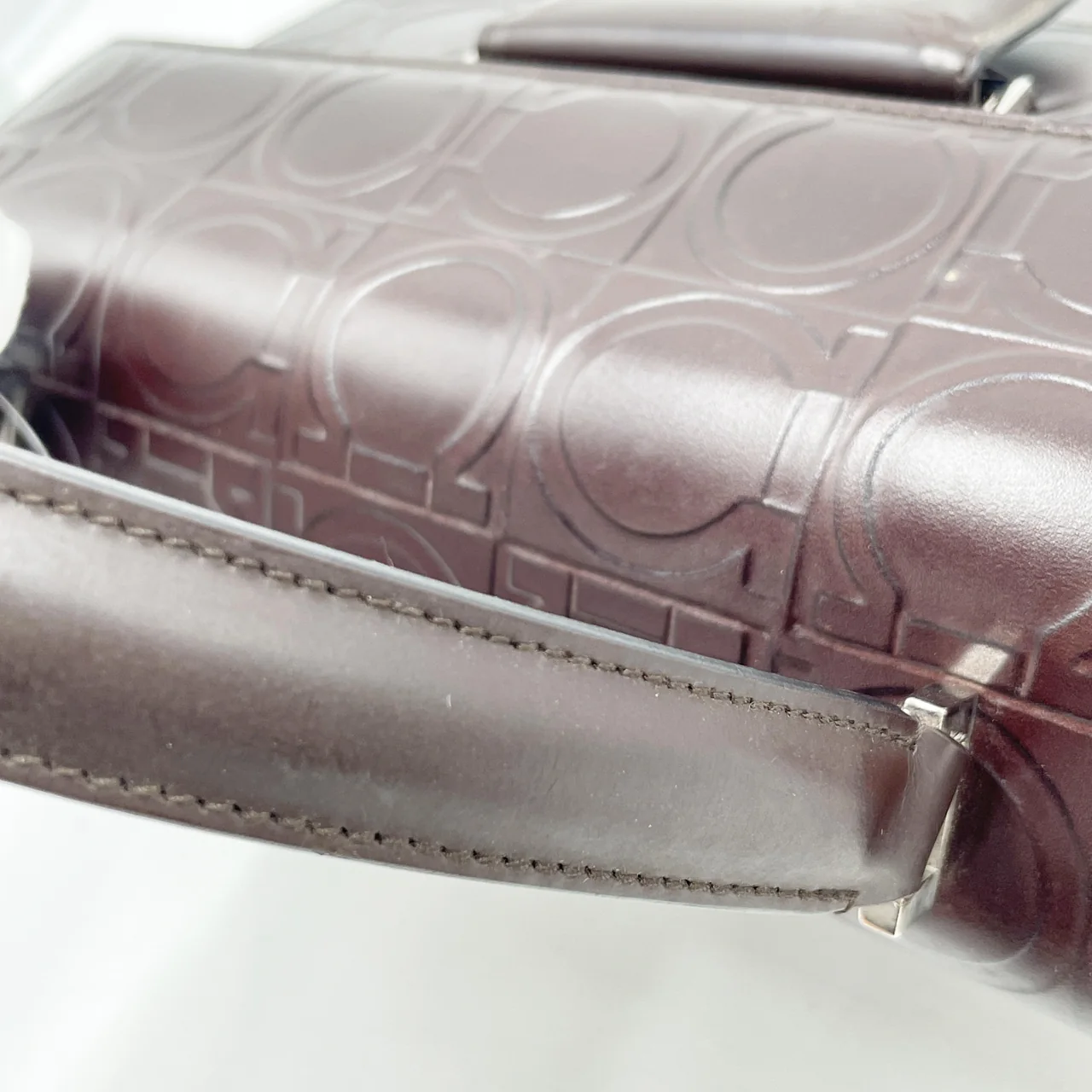 SALVATORE FERRAGAMO HANDBAG (ESPRESSO) view 7