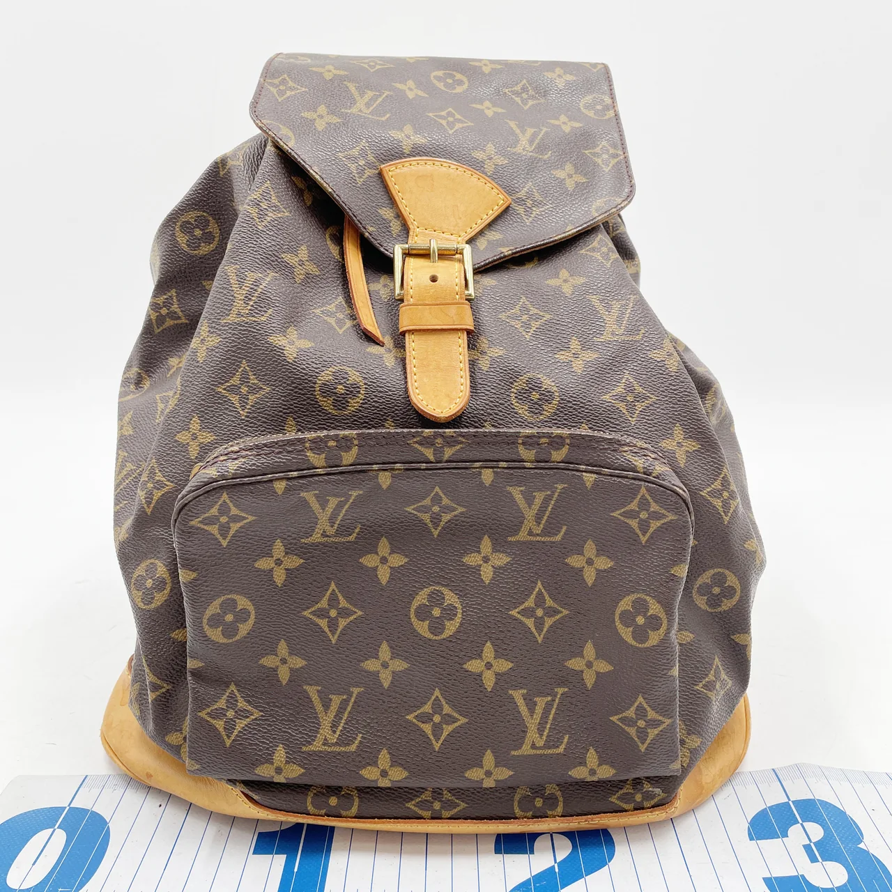 LV MONOGRAM MONTSOURIS