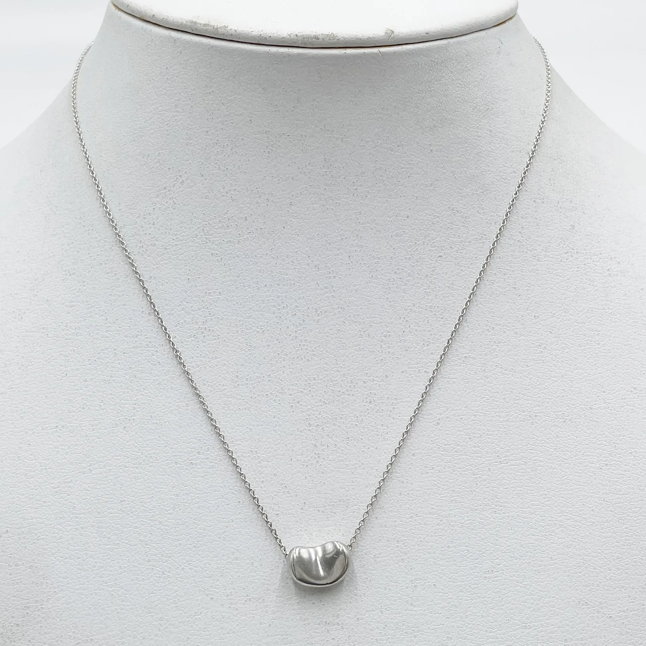 TIFFANY&CO. BEAN NECKLACE hover