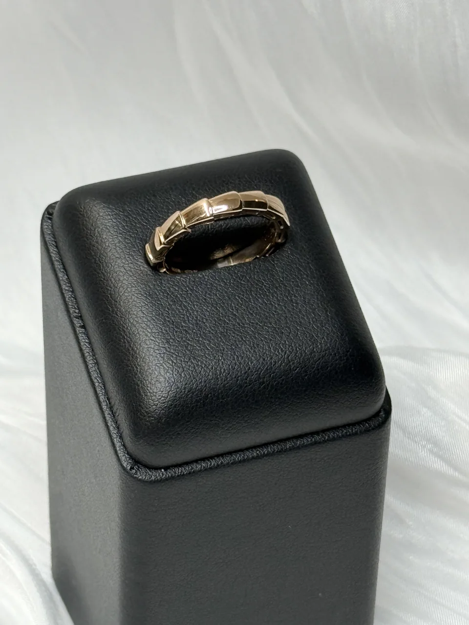 PG750 BVLGARI SERPENTI RING 4.8G hover