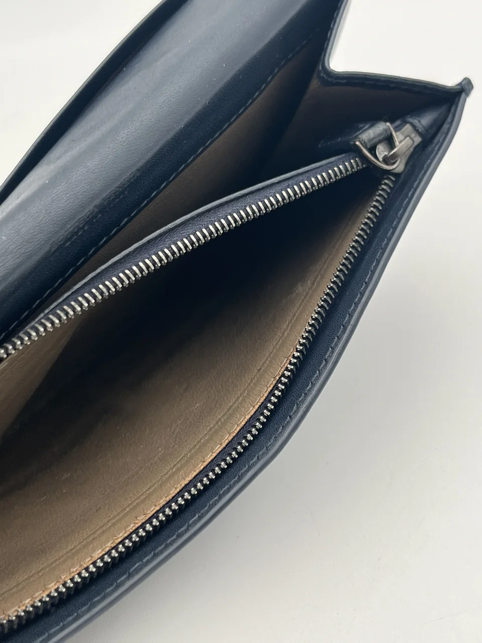 BOTTEGA VENETA LONG WALLET view 6