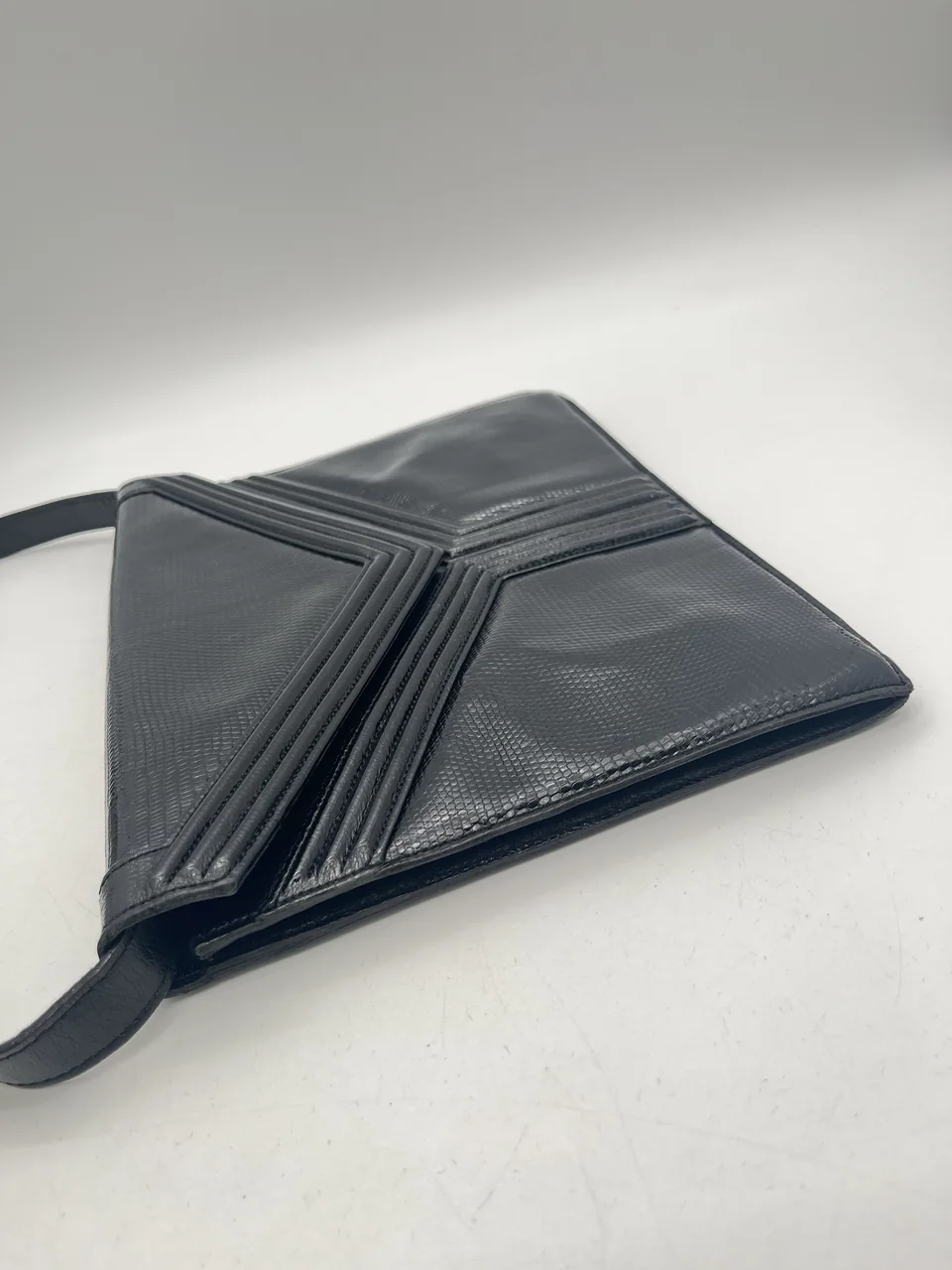SAINT LAURENT LIZARD SHOULDER BAG (BLACK) view 4