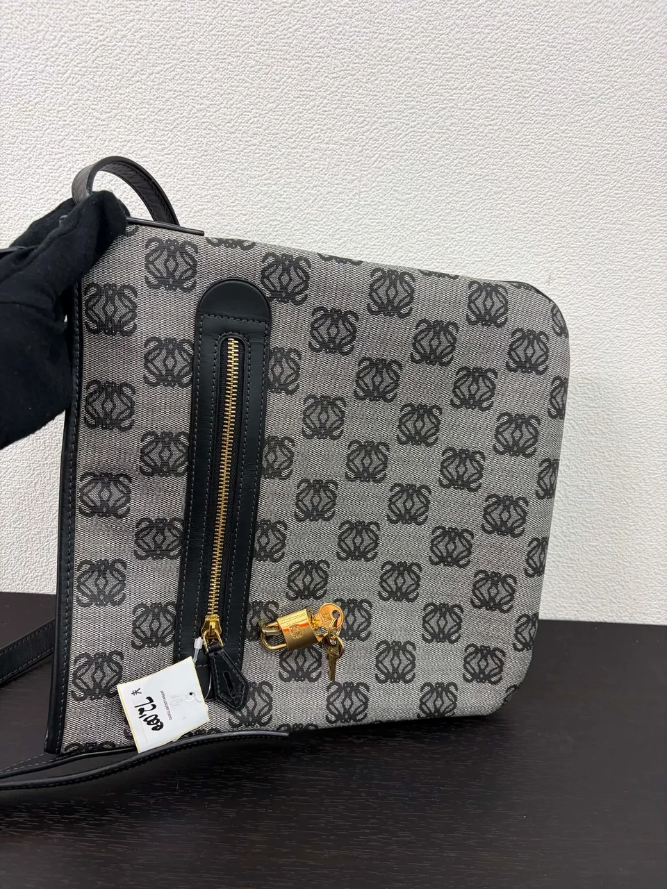 LOEWE ANAGRAM SHOULDER BAG view 10