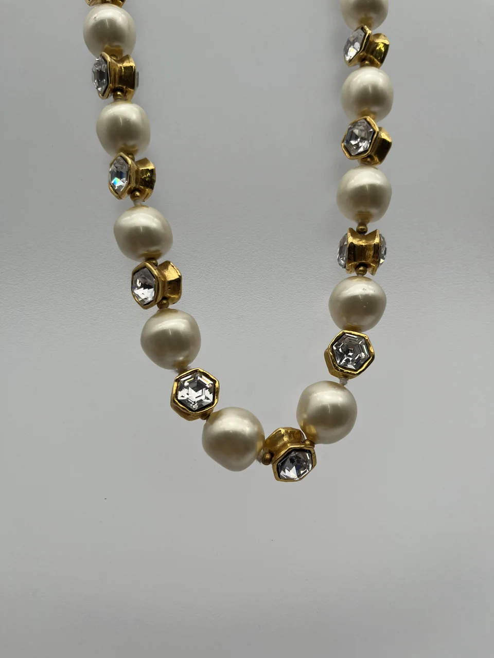 CHANEL NECKLACE hover