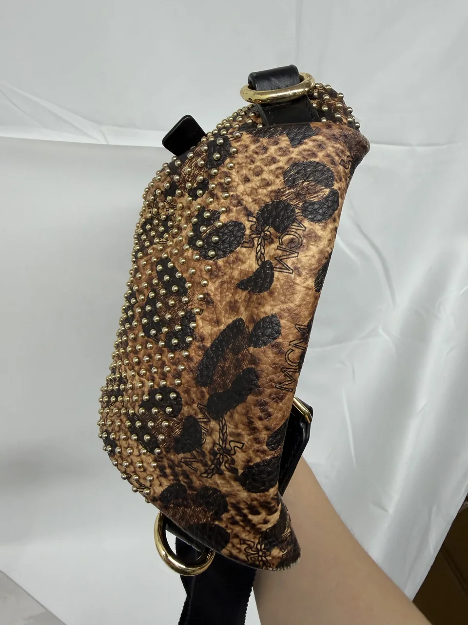 MCM VICETOS BODY BAG view 6