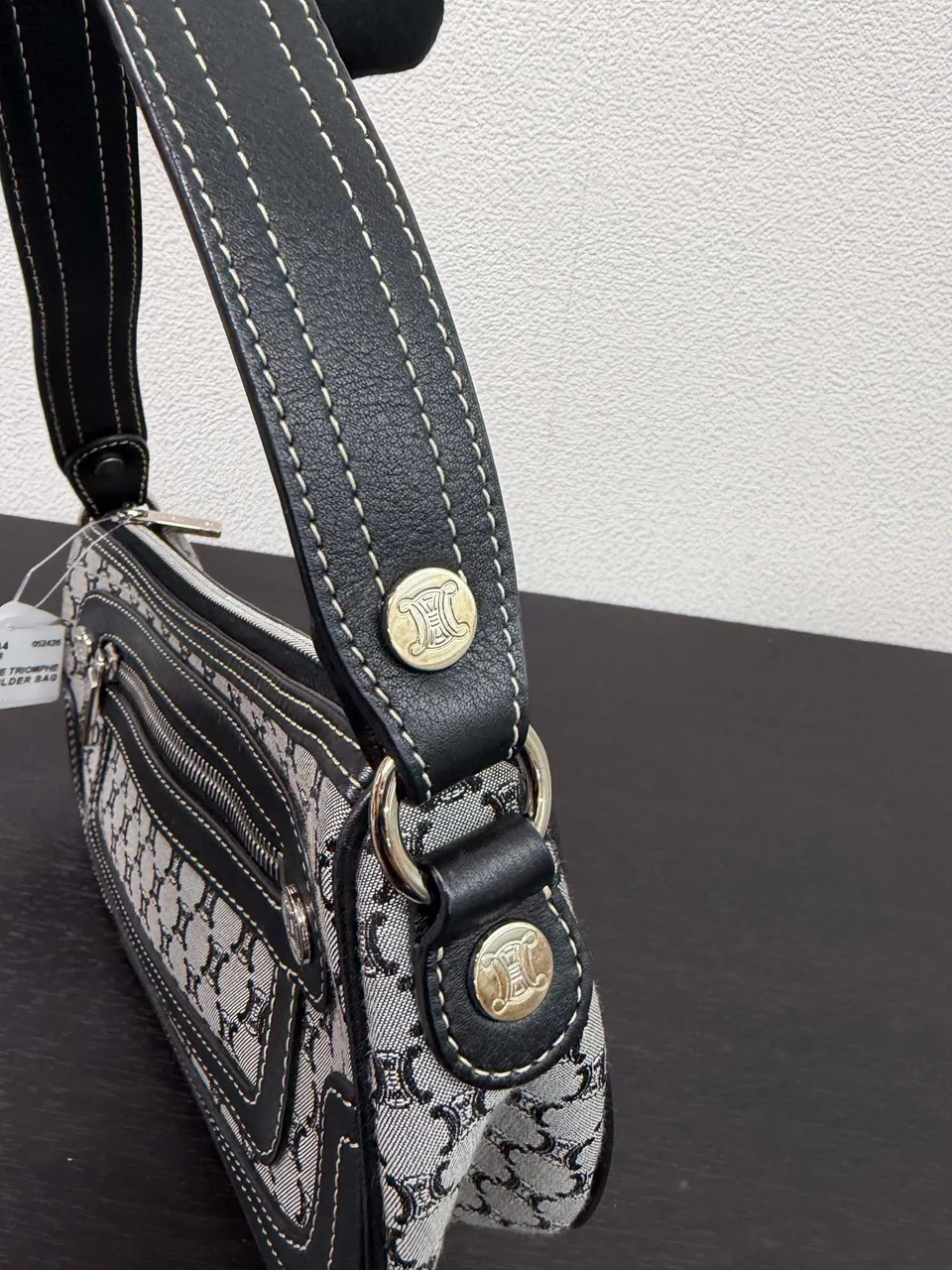 CELINE TRIOMPHE SHOULDER BAG view 4