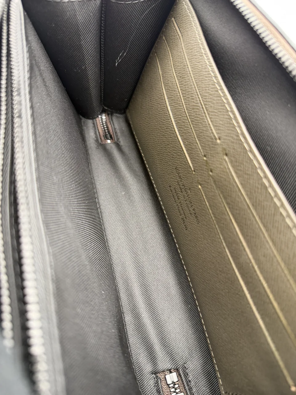 LV MONOGRAM/TAIGA SOFT TRUNK WALLET view 8