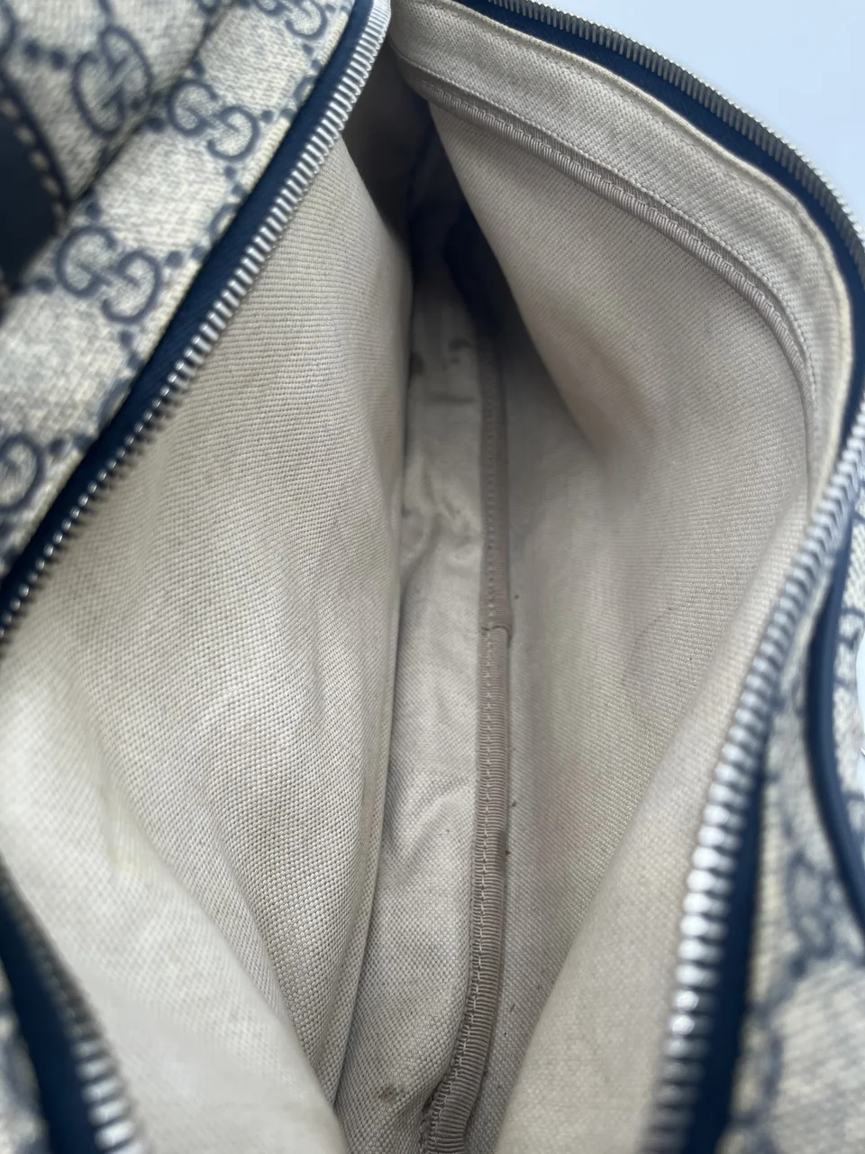 GUCCI SHOULDER BAG view 7