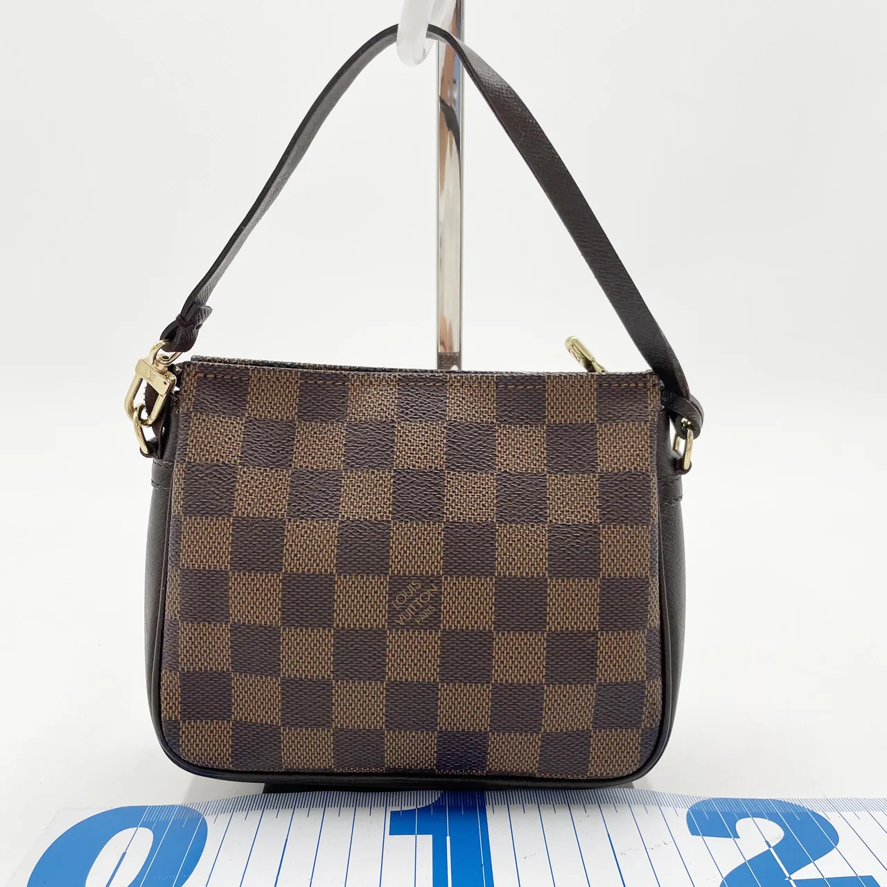 LV DAMIER TROUSSE MAKEUP view 8