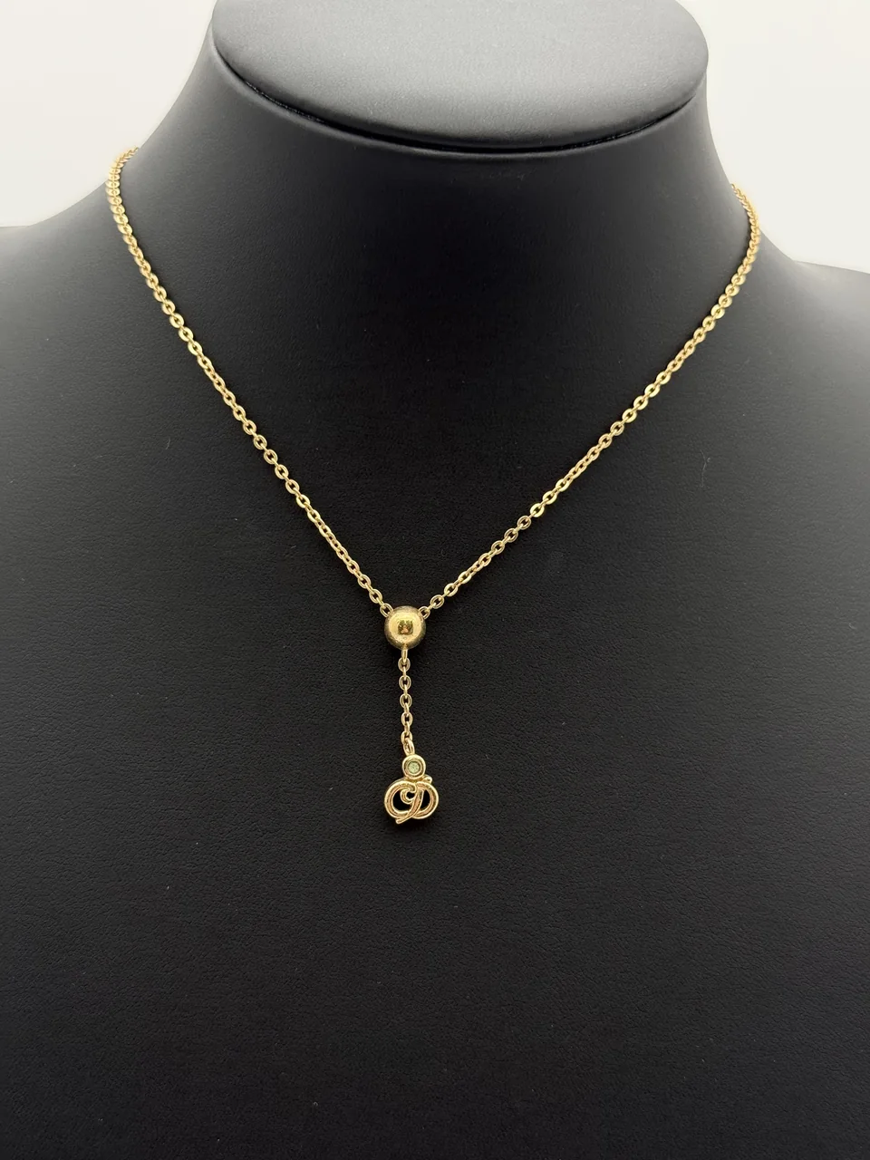 DIOR NECKLACE hover