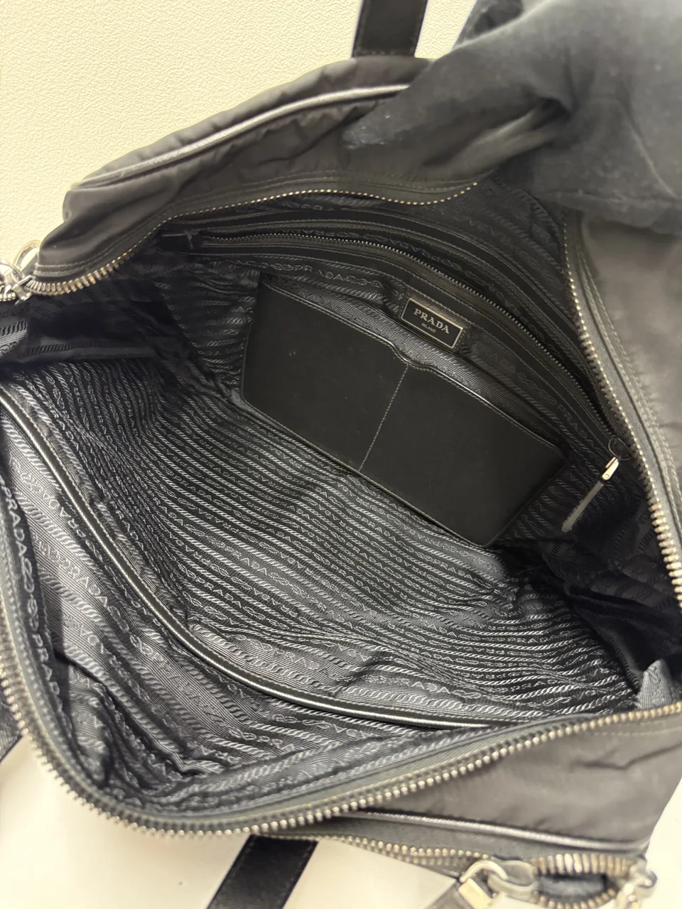 PRADA NYLON TWO-WAY SHOULDER BAG (BLACK) view 13