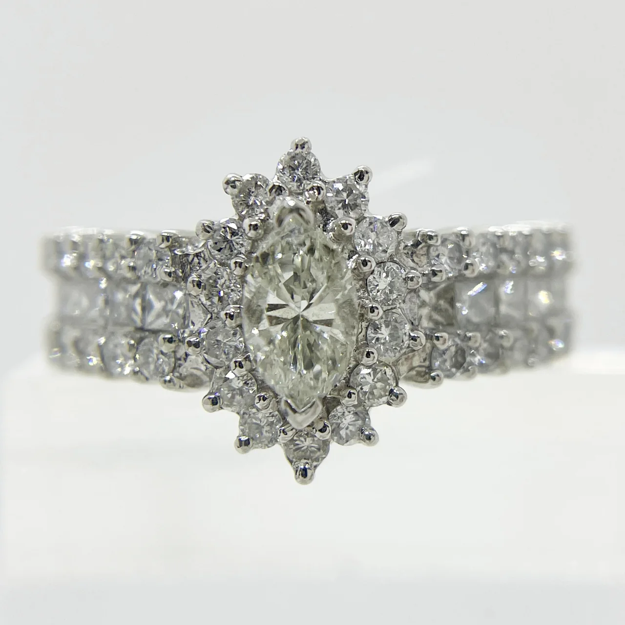 PT900 DIAMOND RING D0.448CT FD1.00CT 7.1G