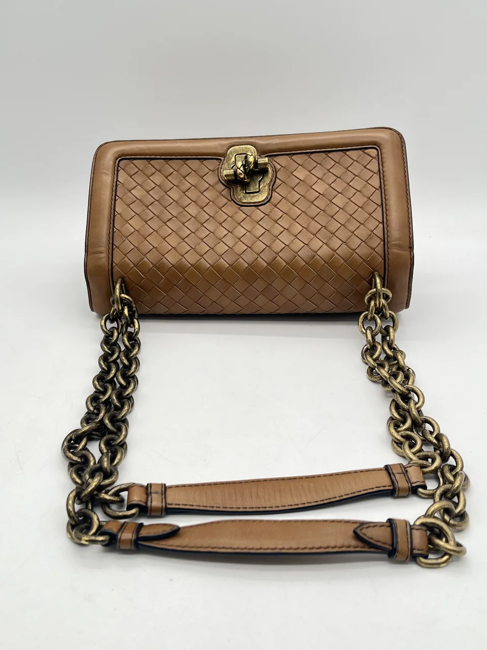 BOTTEGA VENETA INTRECCIATO CHAIN SHOULDER BAG (BROWN) view 3