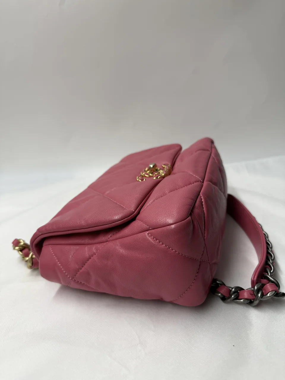 CHANEL LAMB SKIN 19 CHAIN SHOULDER BAG view 3
