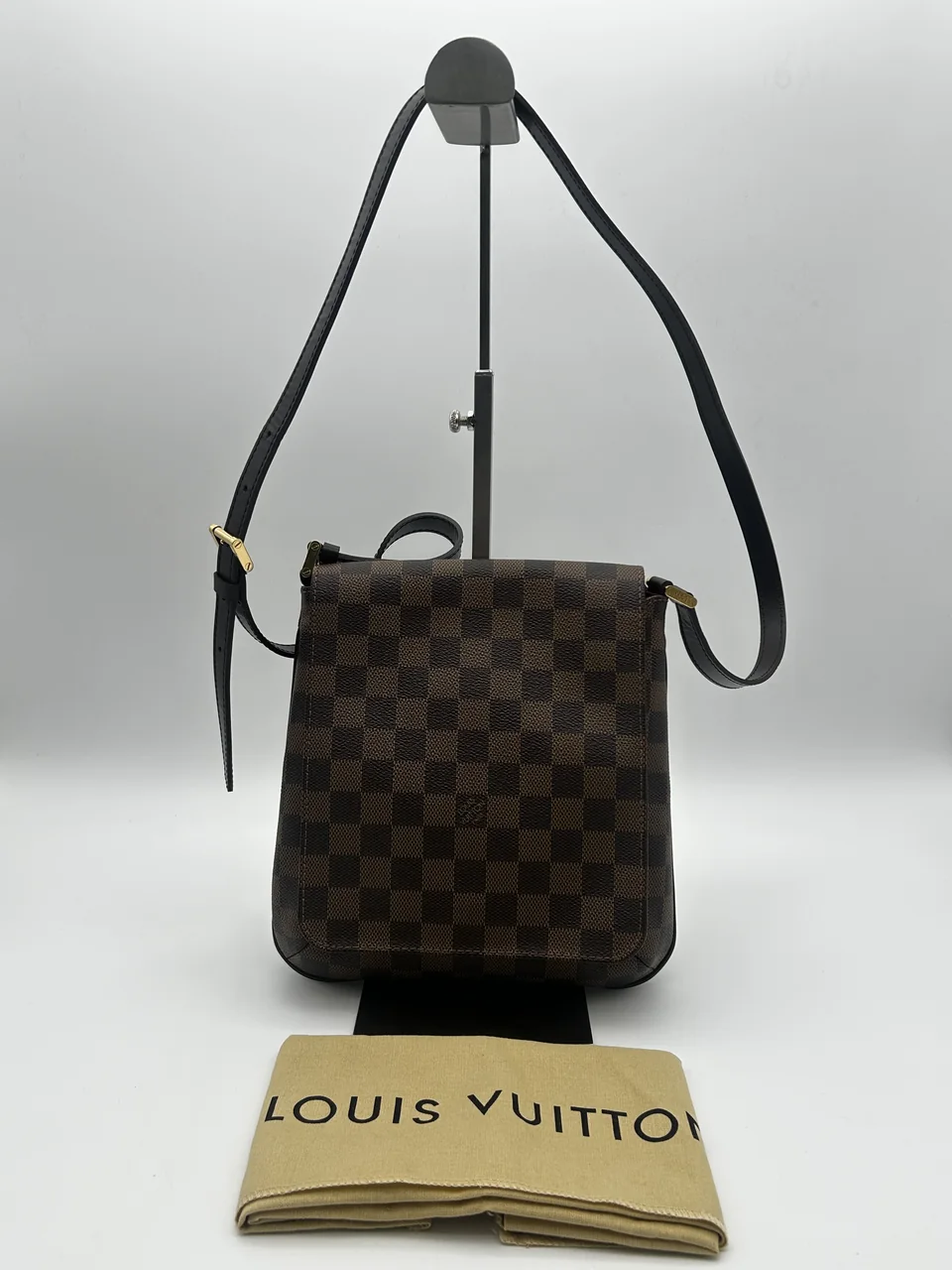 LV DAMIER MUSETTE TANGO LONG hover