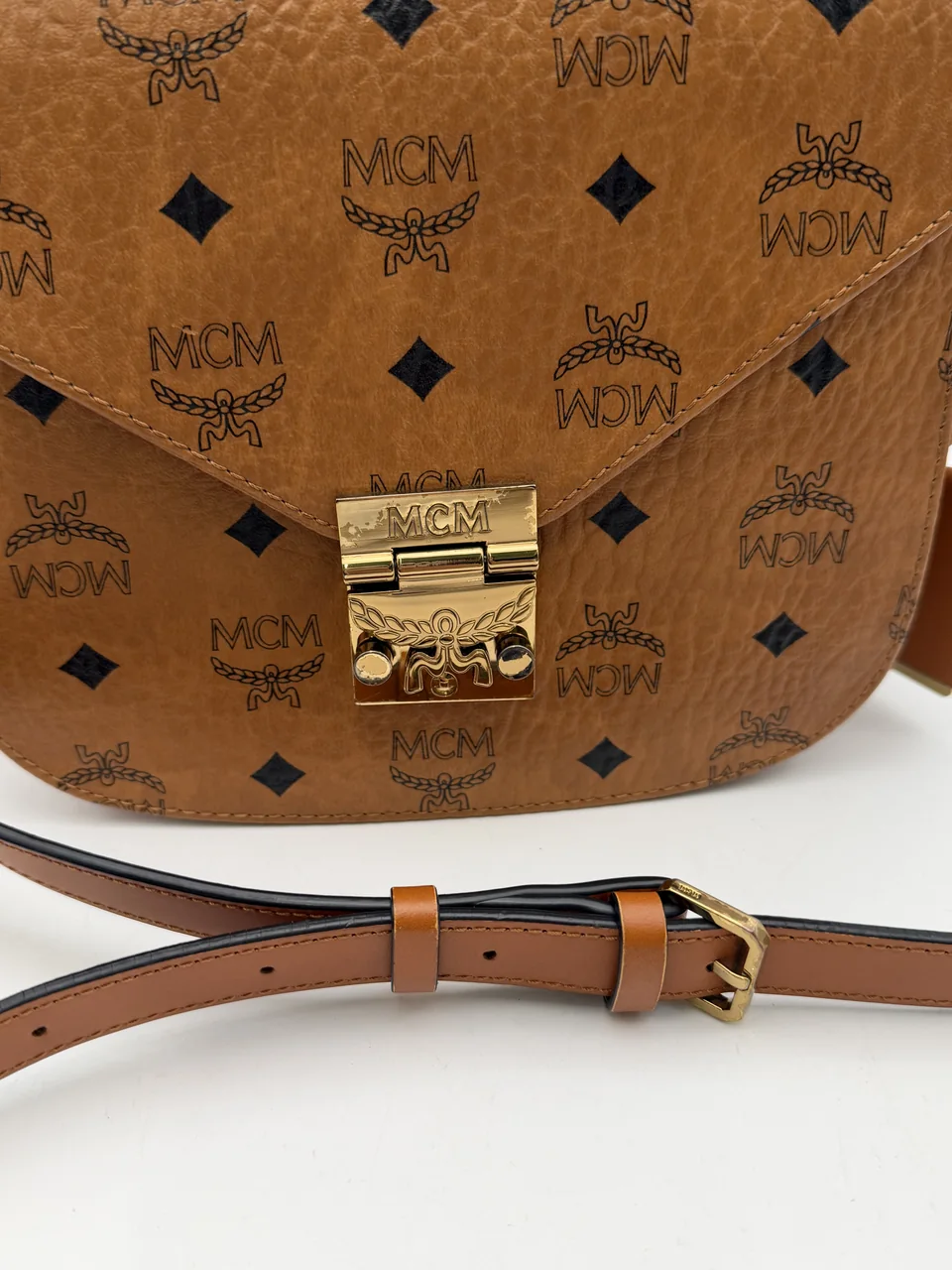 MCM VICETOS PATRICIA FLAP SHOULDER BAG view 8