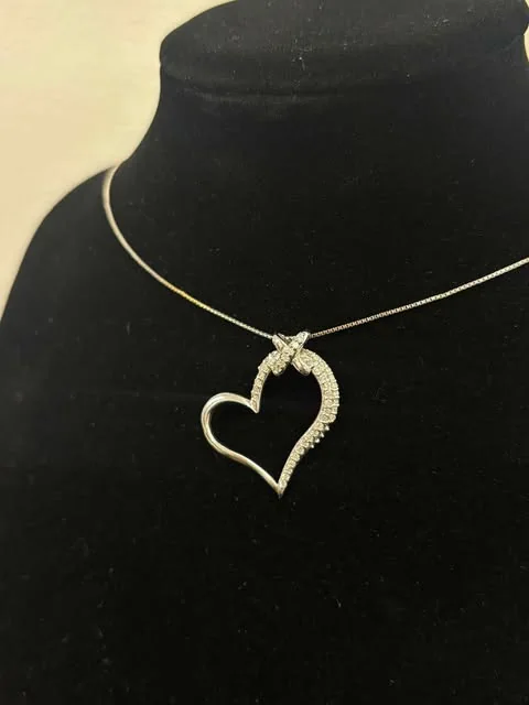 K18WG/K14WG HEART NECKLACE FD0.34CT 5.2G view 3