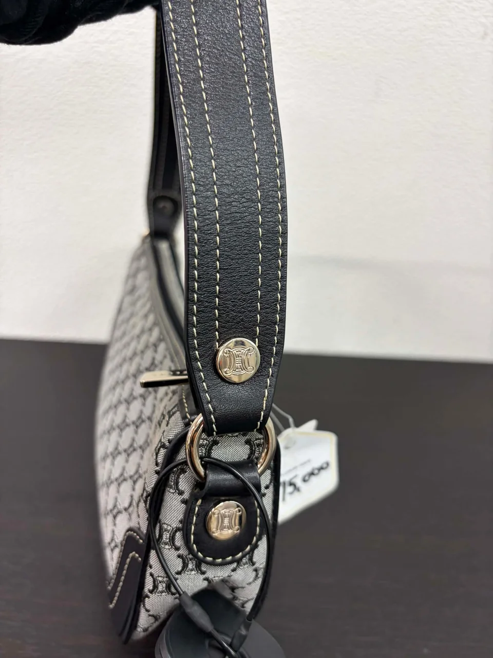 CELINE TRIOMPHE SHOULDER BAG view 3