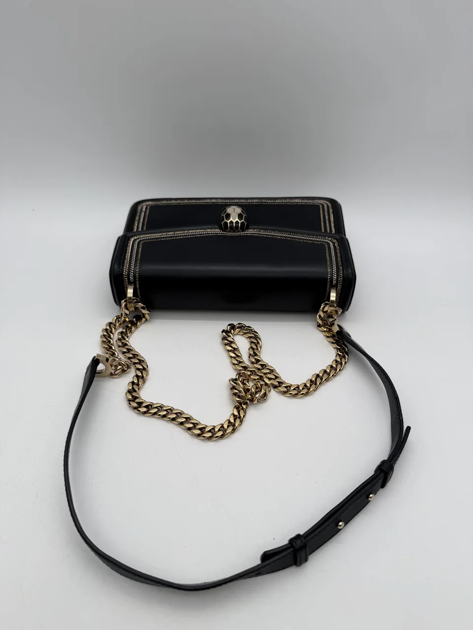 BVLGARI SERPENTI CHAIN SHOULDER BAG (BLACK) view 11