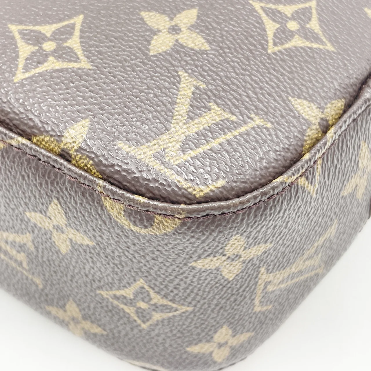LV MONOGRAM SPONTINI view 6
