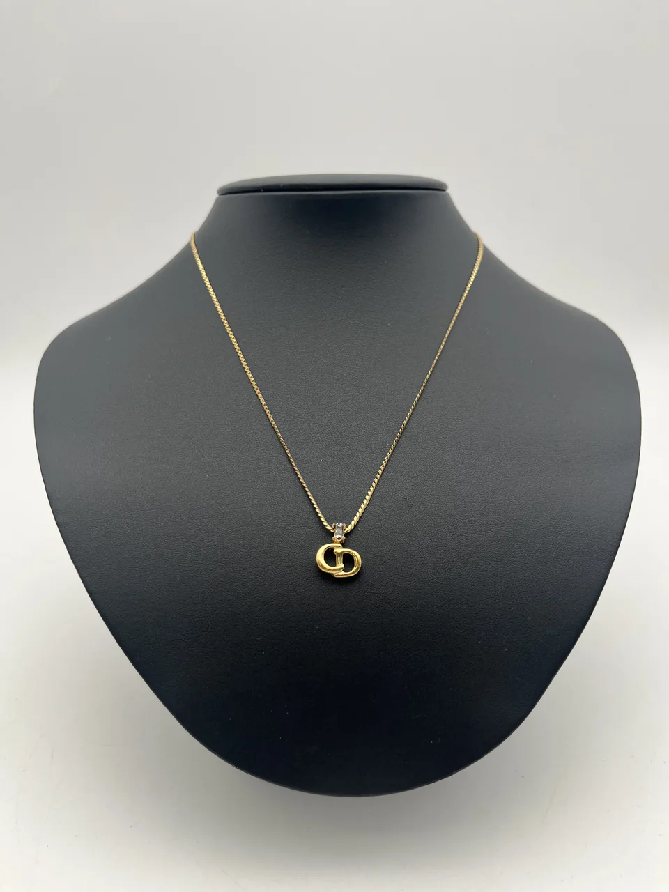 DIOR NECKLACE