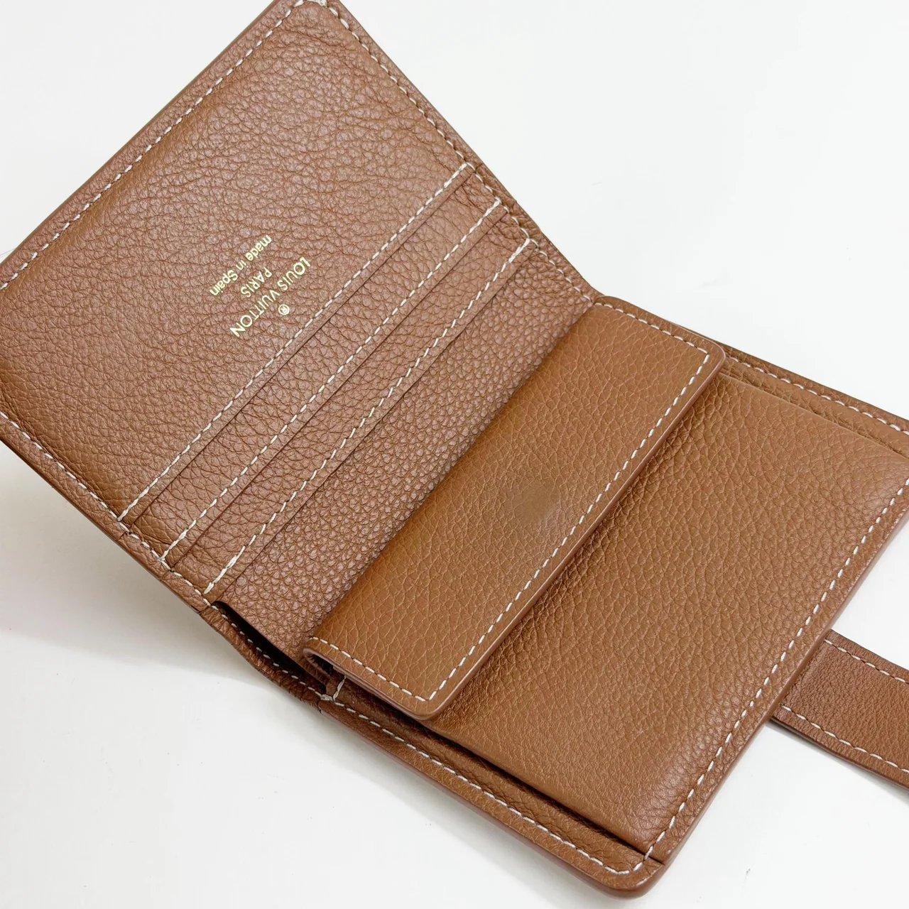 LV PORTEFEUILLE LOCK COMPACT view 4