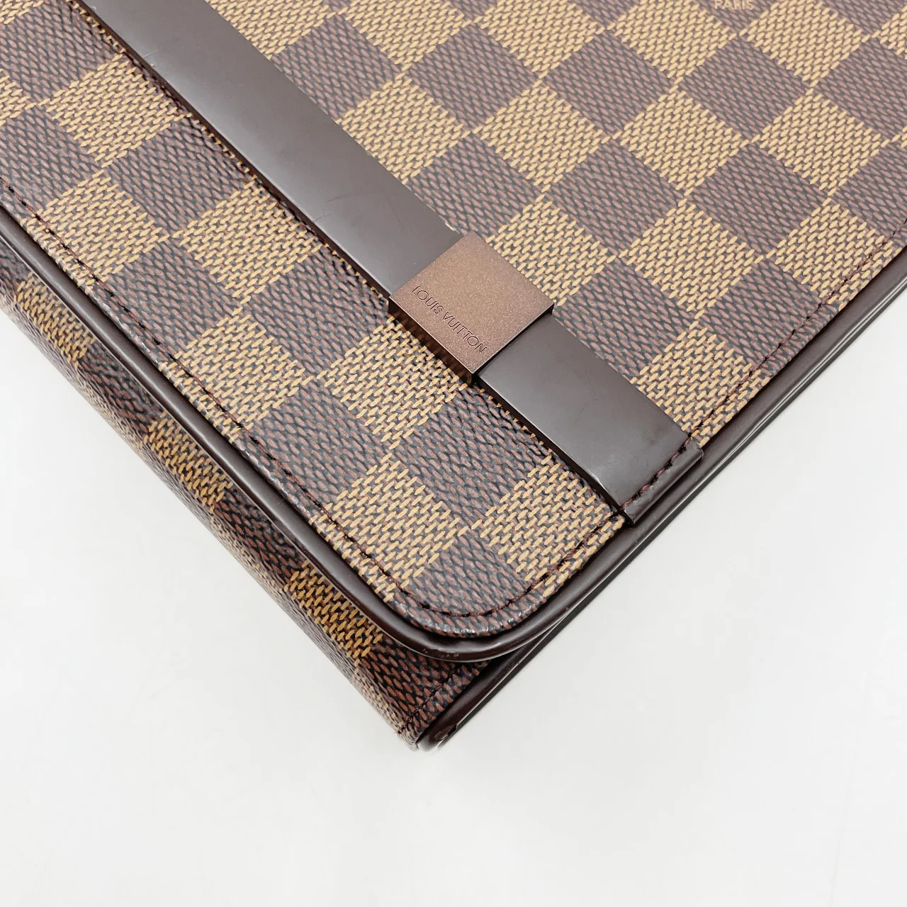 LV DAMIER TRIBECA CARRE view 5