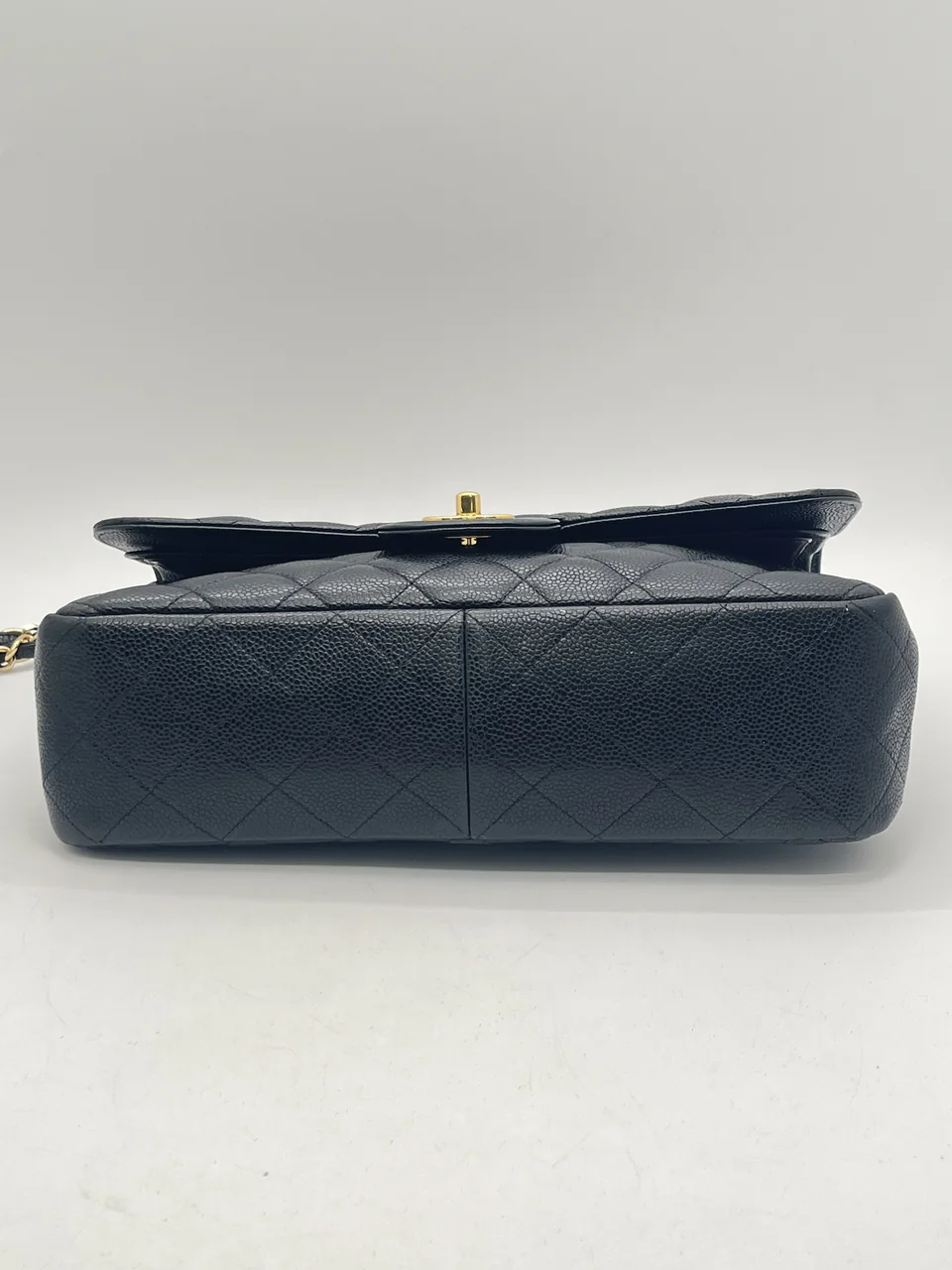 CHANEL CAVIAR DECA MATELASSE 30 (19 SERIAL CODE) hover