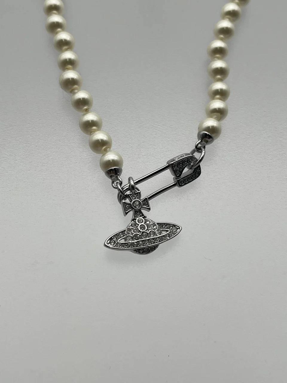 VIVIENNE WESTWOOD NECKLACE hover