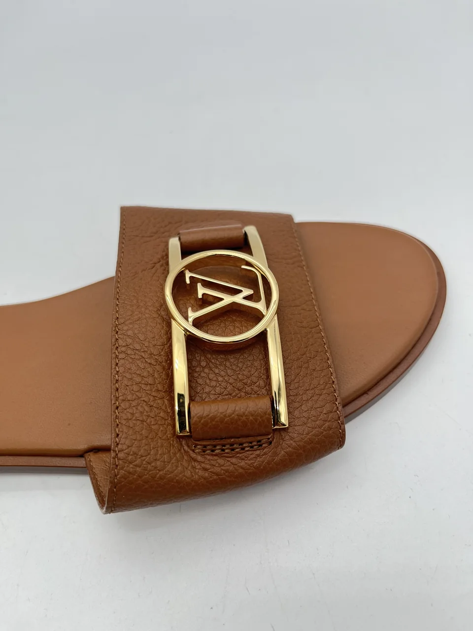 LV LOCK IT FLAT MULE (SIZE 39 1/2 - BRAND NEW) photo 5