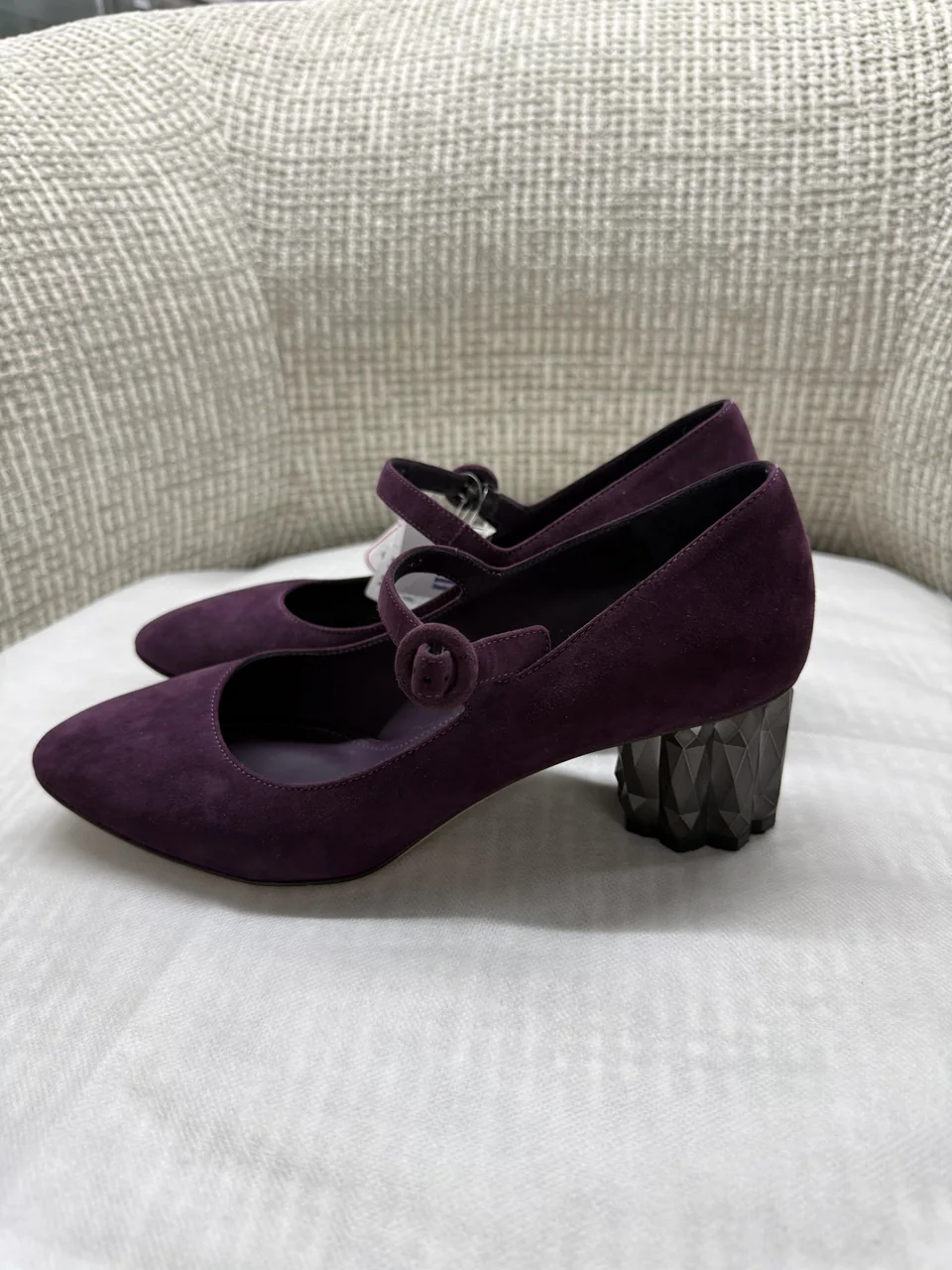 SALVATORE FERRAGAMO PUMPS hover